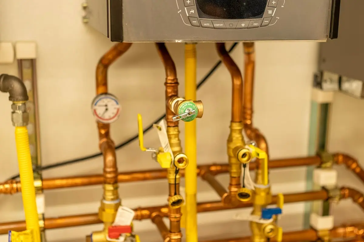 Licensed technician providing Pipe Repair for a homeowner in Lakeport